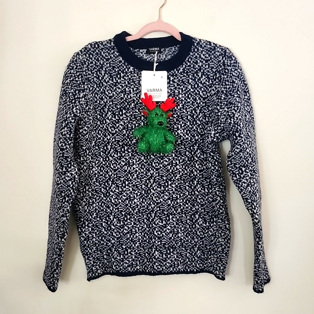 Varma Icelandic Wool Pullover Sweater, women's size small.